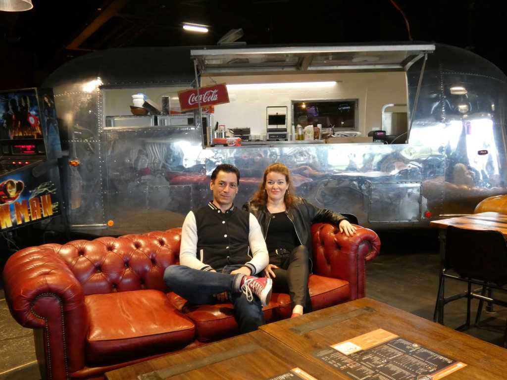 Un voyage dans les années 50 avec le film Grease pour les membres de Crinolines et Cie. Après-midi au bowling Le Strike