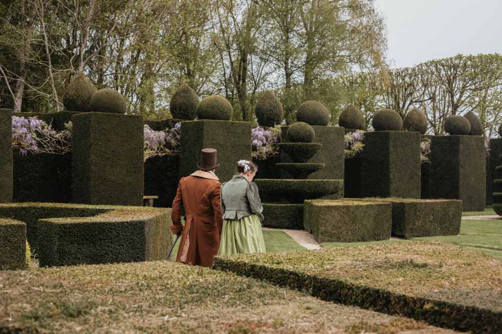 Un tournoi et une garden party chez les Bridgerton au château de la Ballue