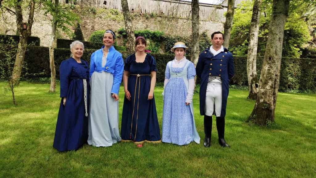 Un tournoi et une garden party chez les Bridgerton au château de la Ballue