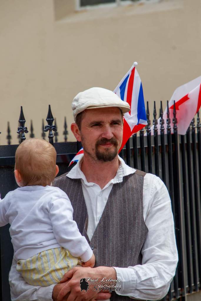 Crinolines et Cie en costume années 40 pour les 80 ans du débarquement en Normandie