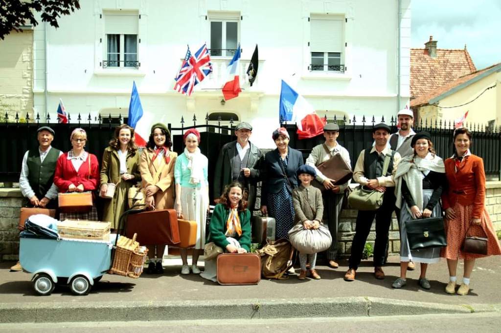 Crinolines et Cie en costume années 40 pour les 80 ans du débarquement en Normandie