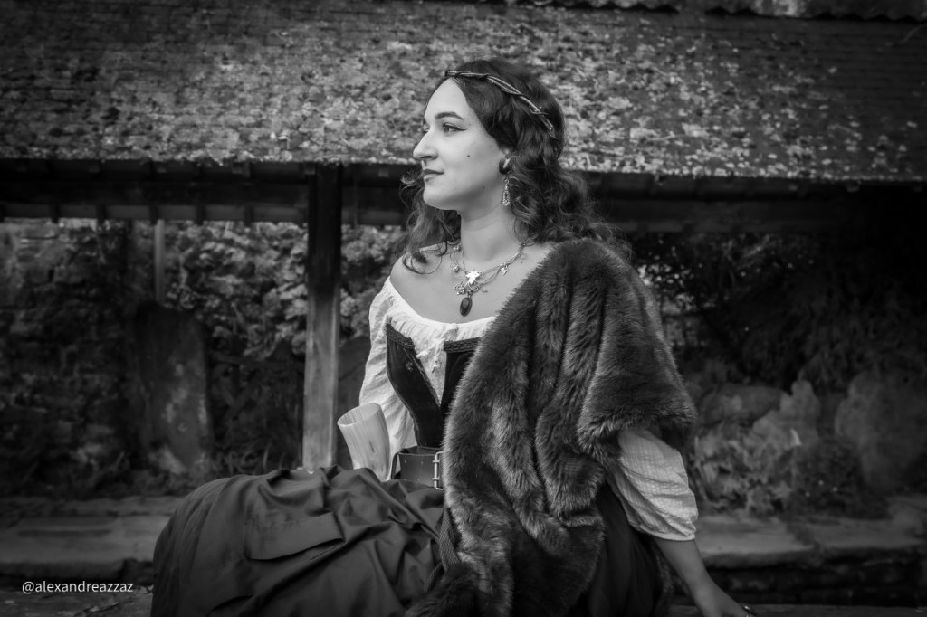 Les sorciers et sorcières de Crinolines & Cie se sont retrouvés à Rochefort en Terre pour fêter Halloween.