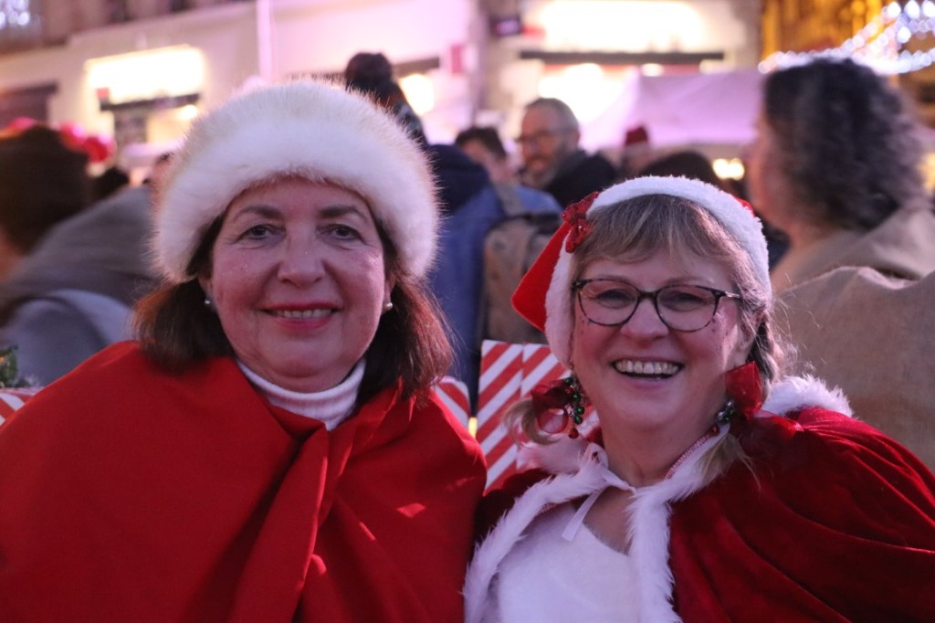 L'association Crinolines & Cie au marché de Noël de Pontivy 2024