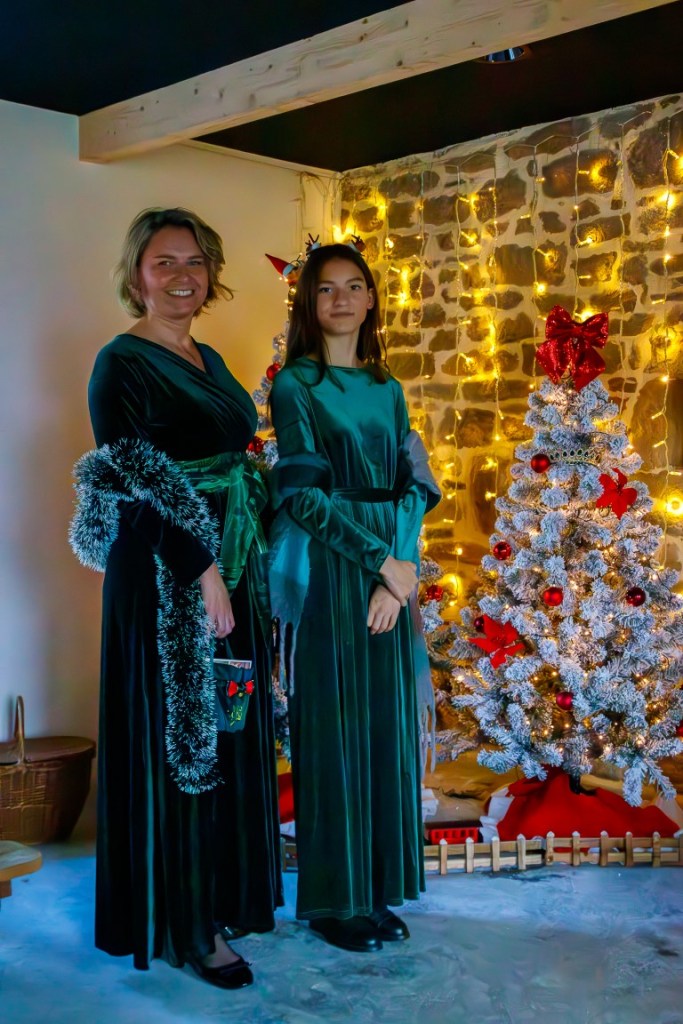 Le goûter de Noël 2024 de l'association Crinolines & Cie