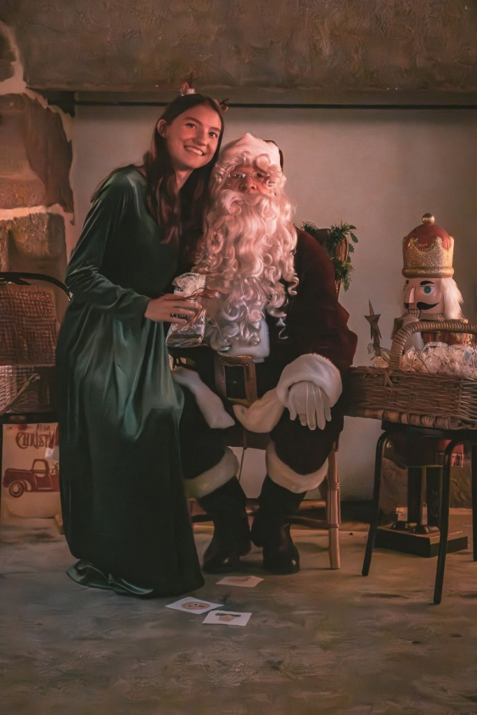 Le goûter de Noël 2024 de l'association Crinolines & Cie