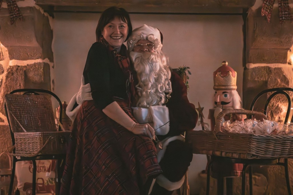 Le goûter de Noël 2024 de l'association Crinolines & Cie