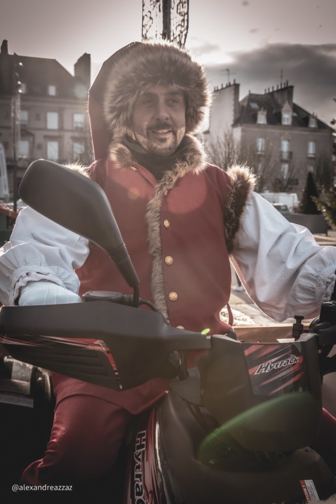 L'association Crinolines & Cie au marché de Noël de Pontivy 2024