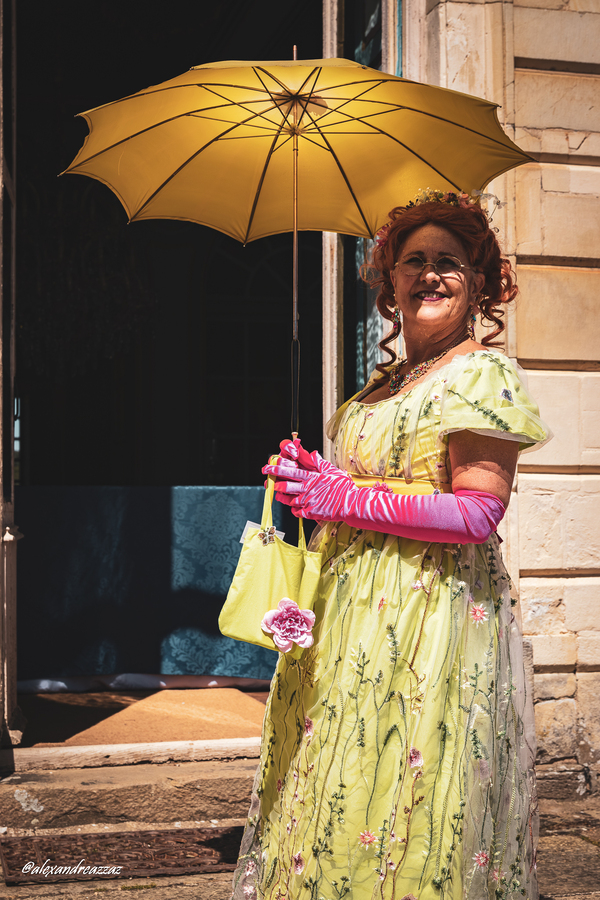 Membres de Crinolines & Cie en costume d’époque Regency au château du Boschet