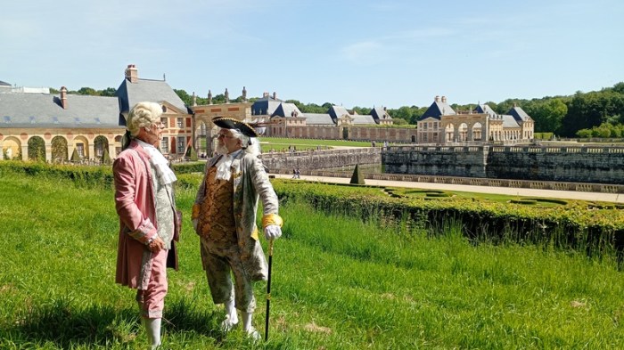 costumes chateau vaux le vicomte (1)
